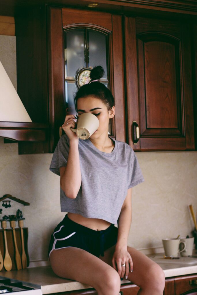 meera classy andheri hotel escorts