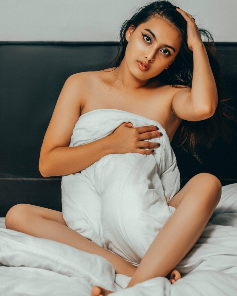 priya premium andheri hotel escorts